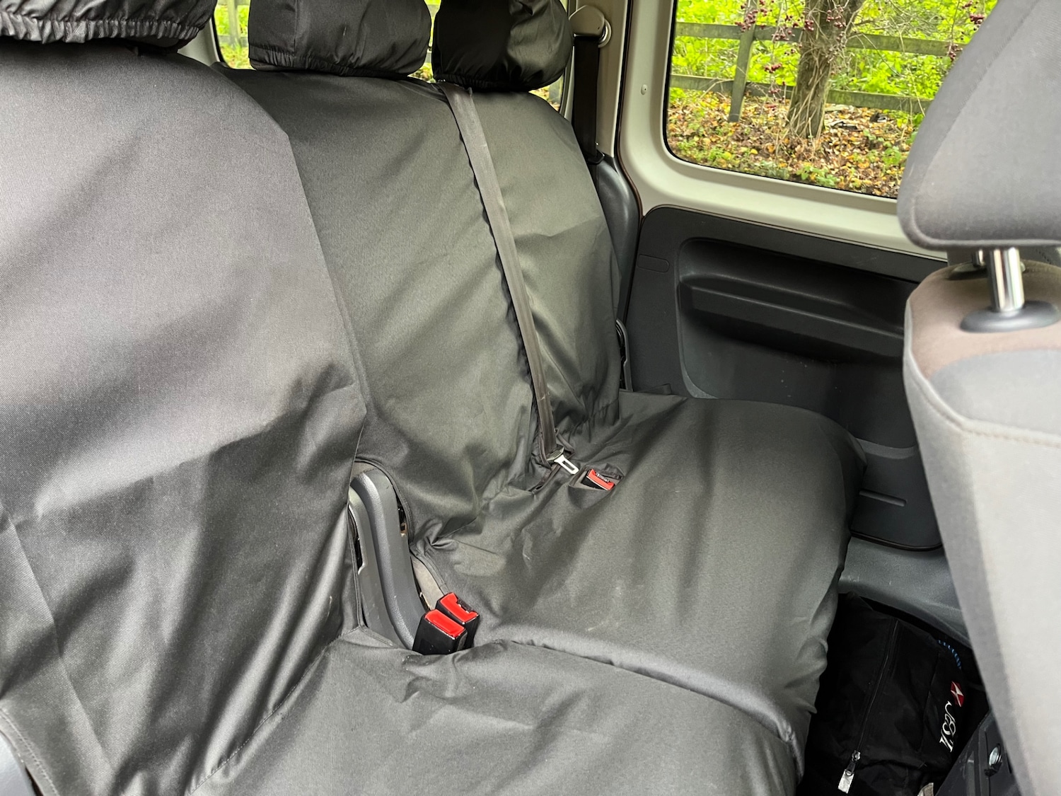 Used Volkswagen Caddy Maxi Life 2012 for sale - 76682302: Photo 16