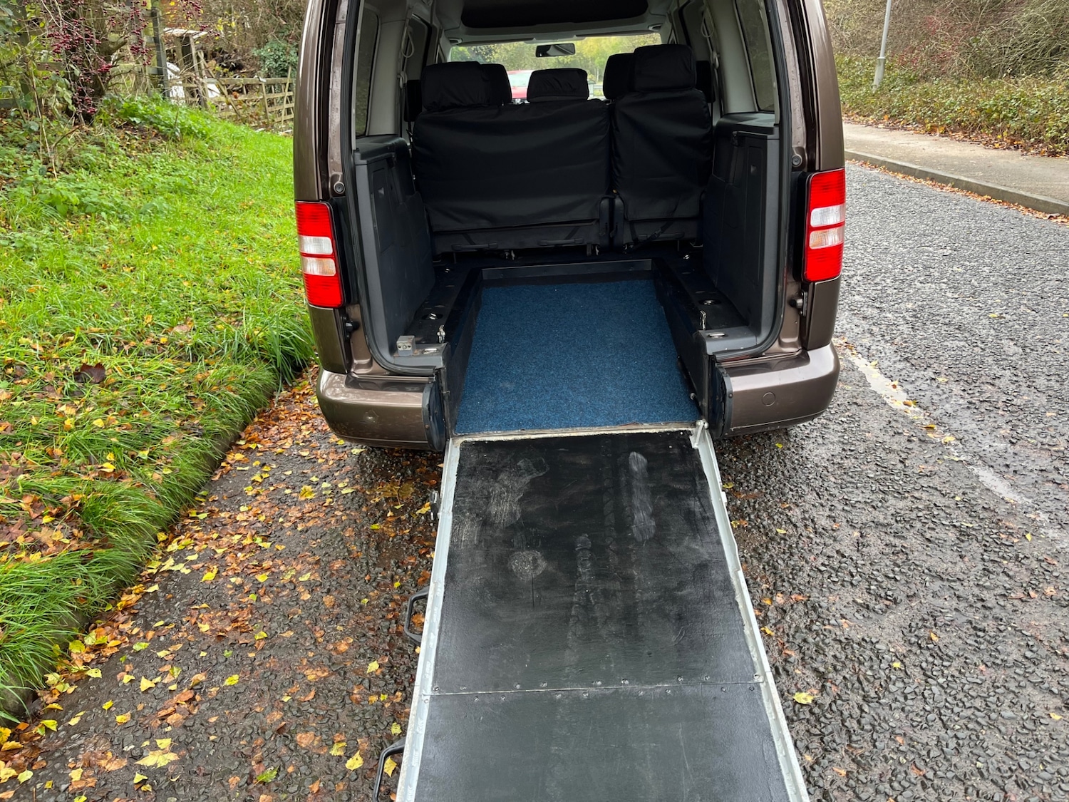 Used Volkswagen Caddy Maxi Life 2012 for sale - 76682302: Photo 7