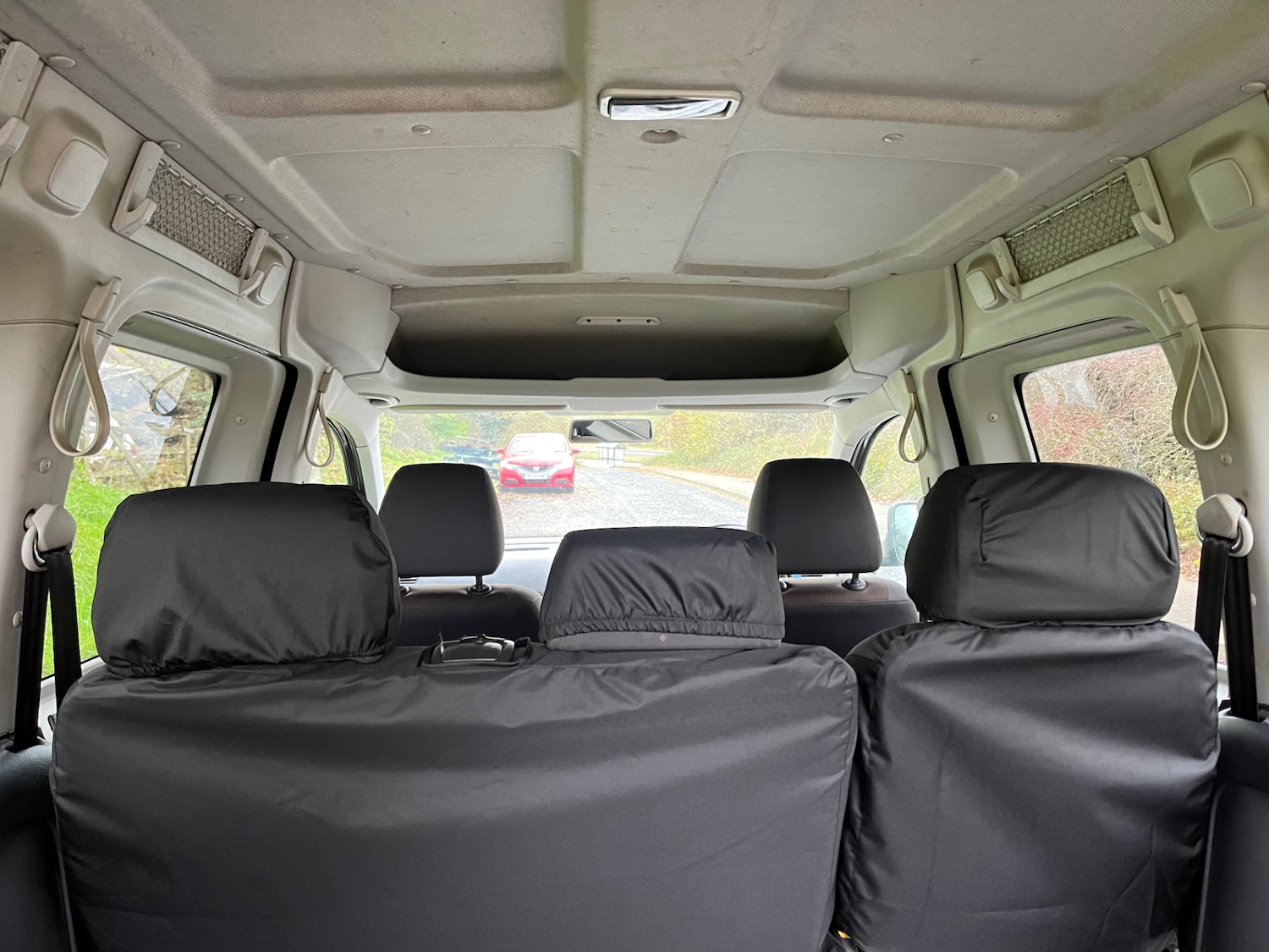 Used Volkswagen Caddy Maxi Life 2012 for sale - 76682302: Photo 8