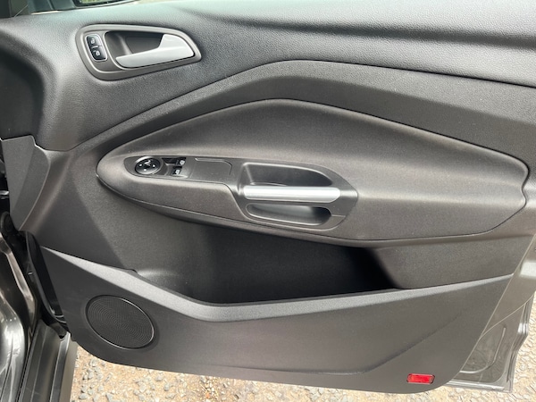 Used Ford C-Max 2015 for sale - 75701136: Photo 8