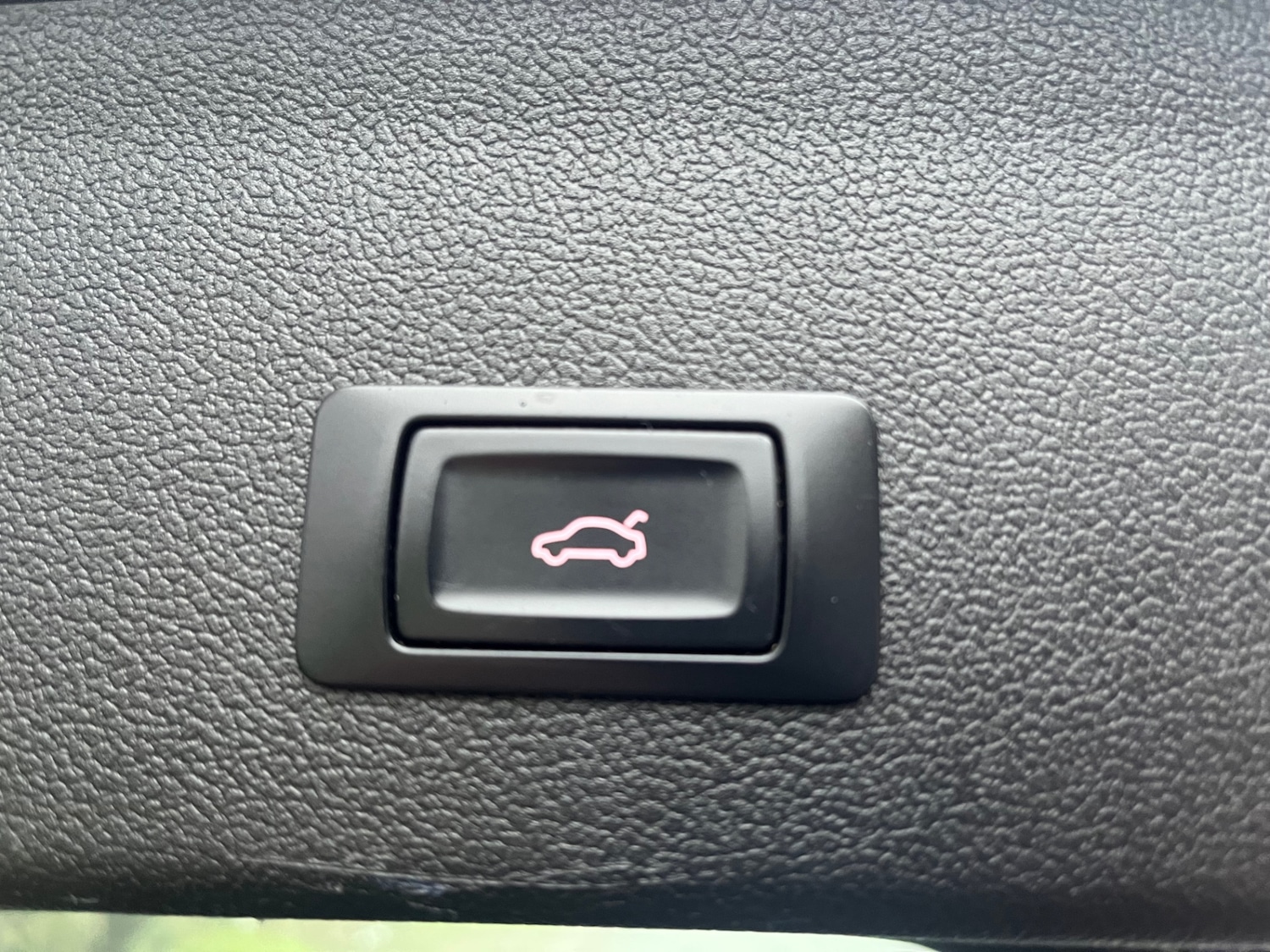 Used Audi A4 2014 for sale - 77250999: Photo 16