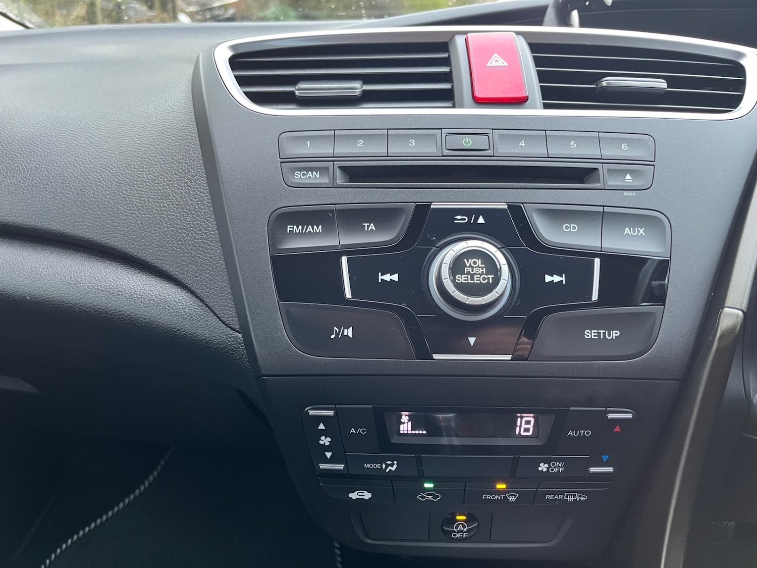 Used Honda Civic 2014 for sale - 77568727: Photo 19