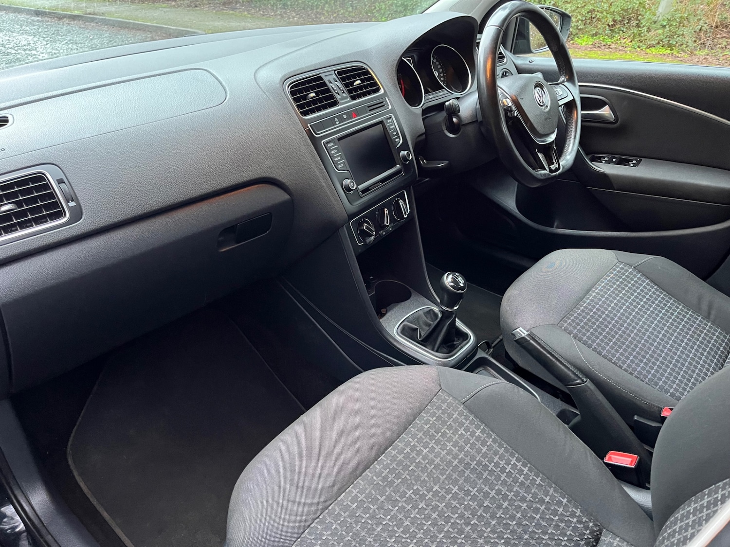 Used Volkswagen Polo 2015 for sale - 77183275: Photo 10