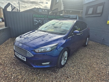 Used Ford Focus 2017 for sale - 77707792: Photo