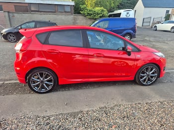 Used Ford Fiesta 2017 for sale - 79826274: Photo