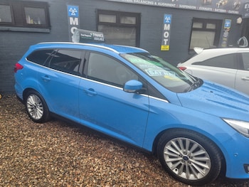 Used Ford Focus 2015 for sale - 77563404: Photo