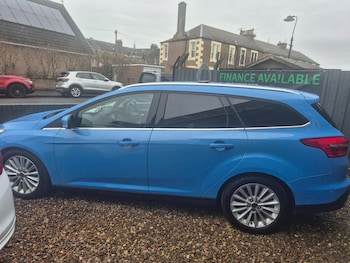 Used Ford Focus 2015 for sale - 77563404: Photo