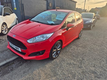 Used Ford Fiesta 2017 for sale - 79818899: Photo