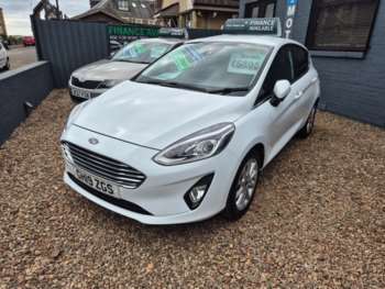 2019 (19) - 1.0 EcoBoost Titanium 5dr