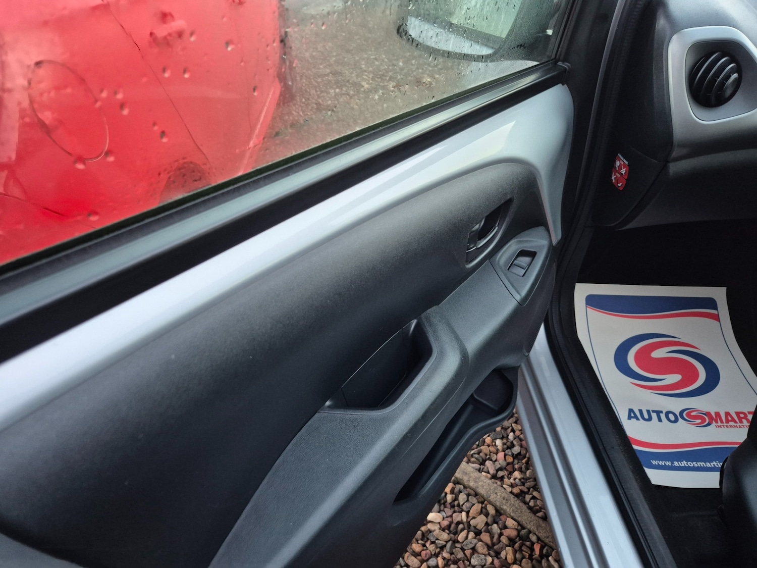 Used Toyota AYGO 2015 for sale - 76984211: Photo 16