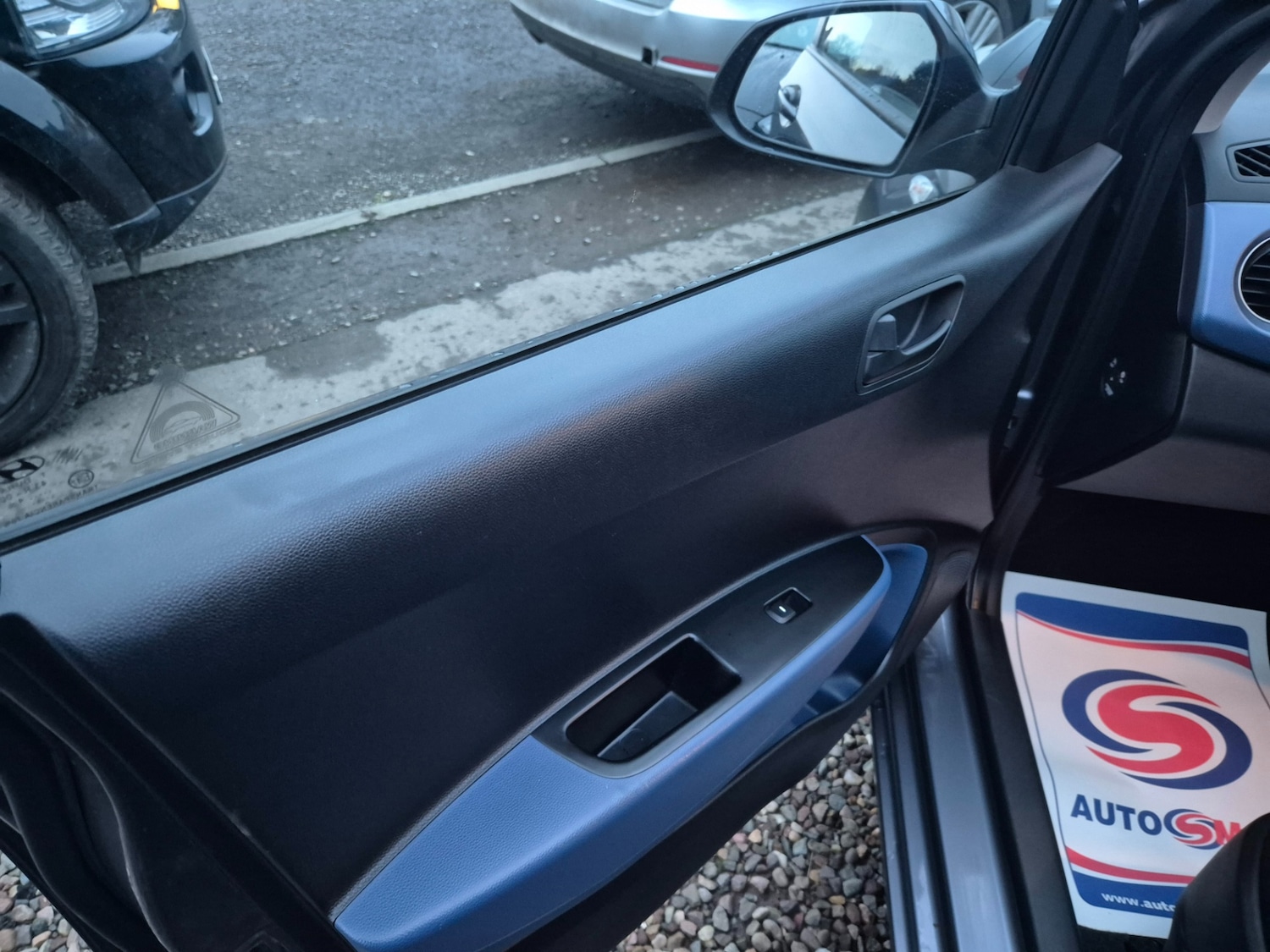 Used Hyundai i10 2014 for sale - 76984415: Photo 16