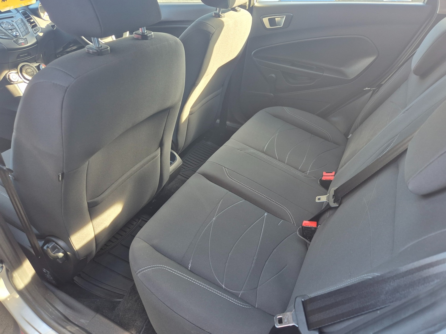 Used Ford Fiesta 2015 for sale - 76244022: Photo 16