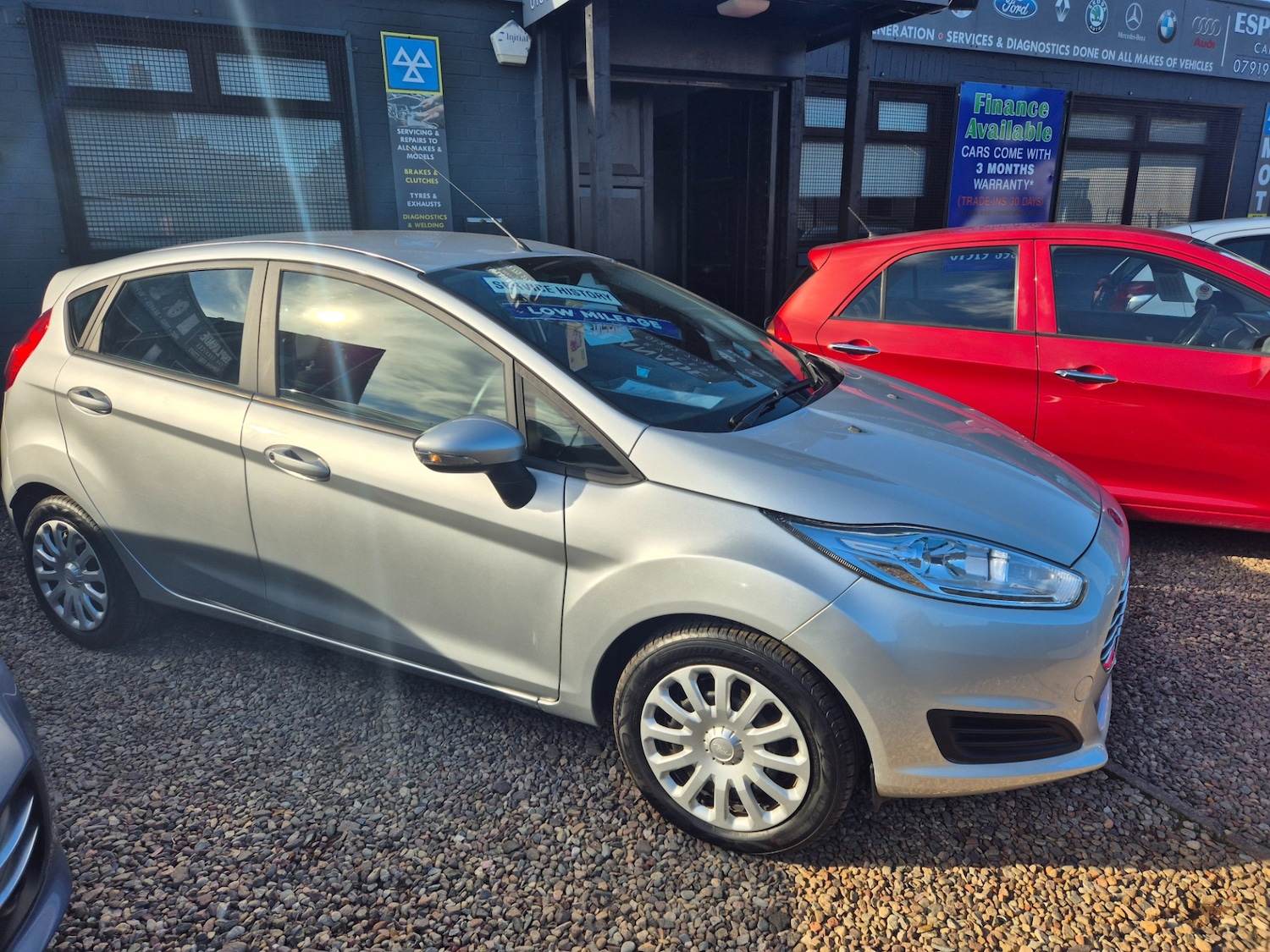 Used Ford Fiesta 2015 for sale - 76244022: Photo 2