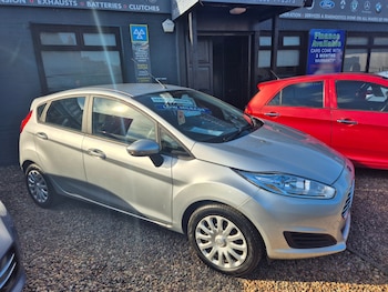 Used Ford Fiesta 2015 for sale - 76244022: Photo 3