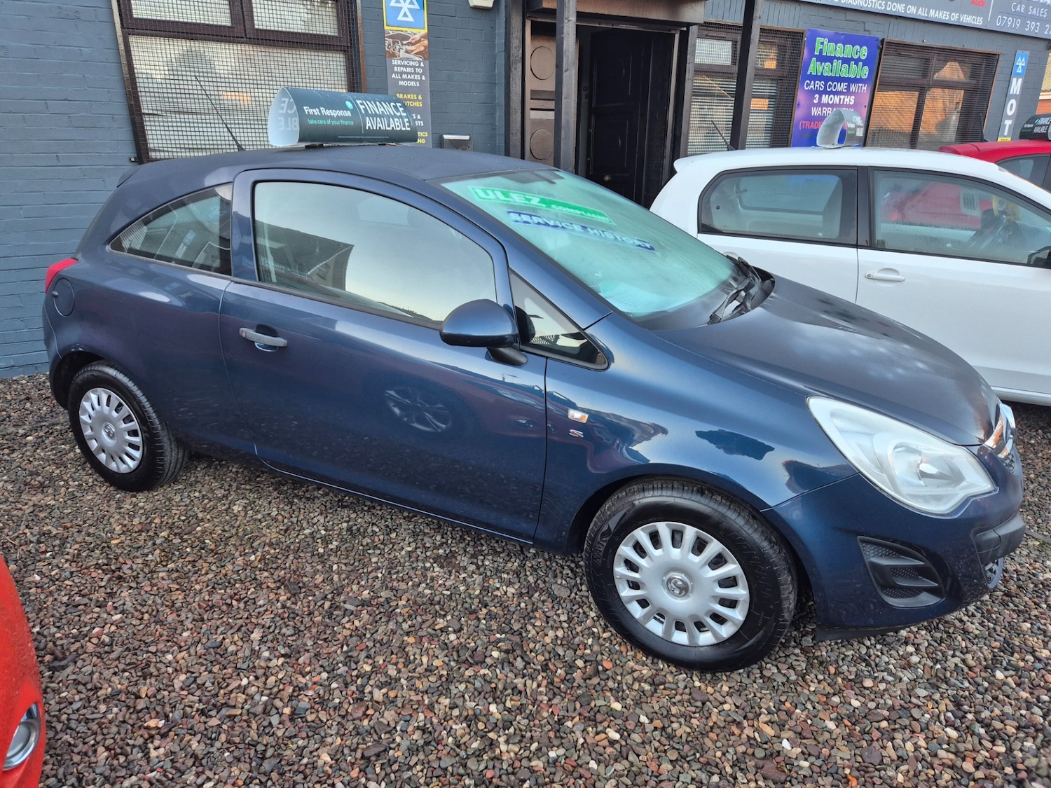 Used Vauxhall Corsa 2012 for sale - 76960000: Photo 3