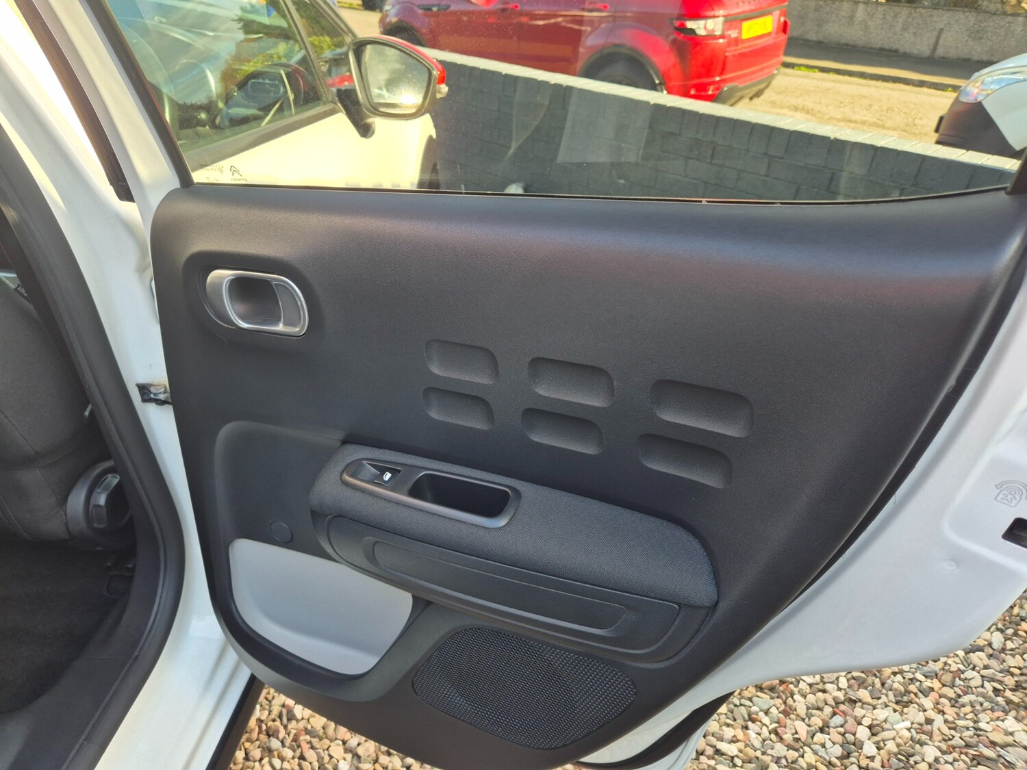 Used Citroen C3 2017 for sale - 76243950: Photo 18