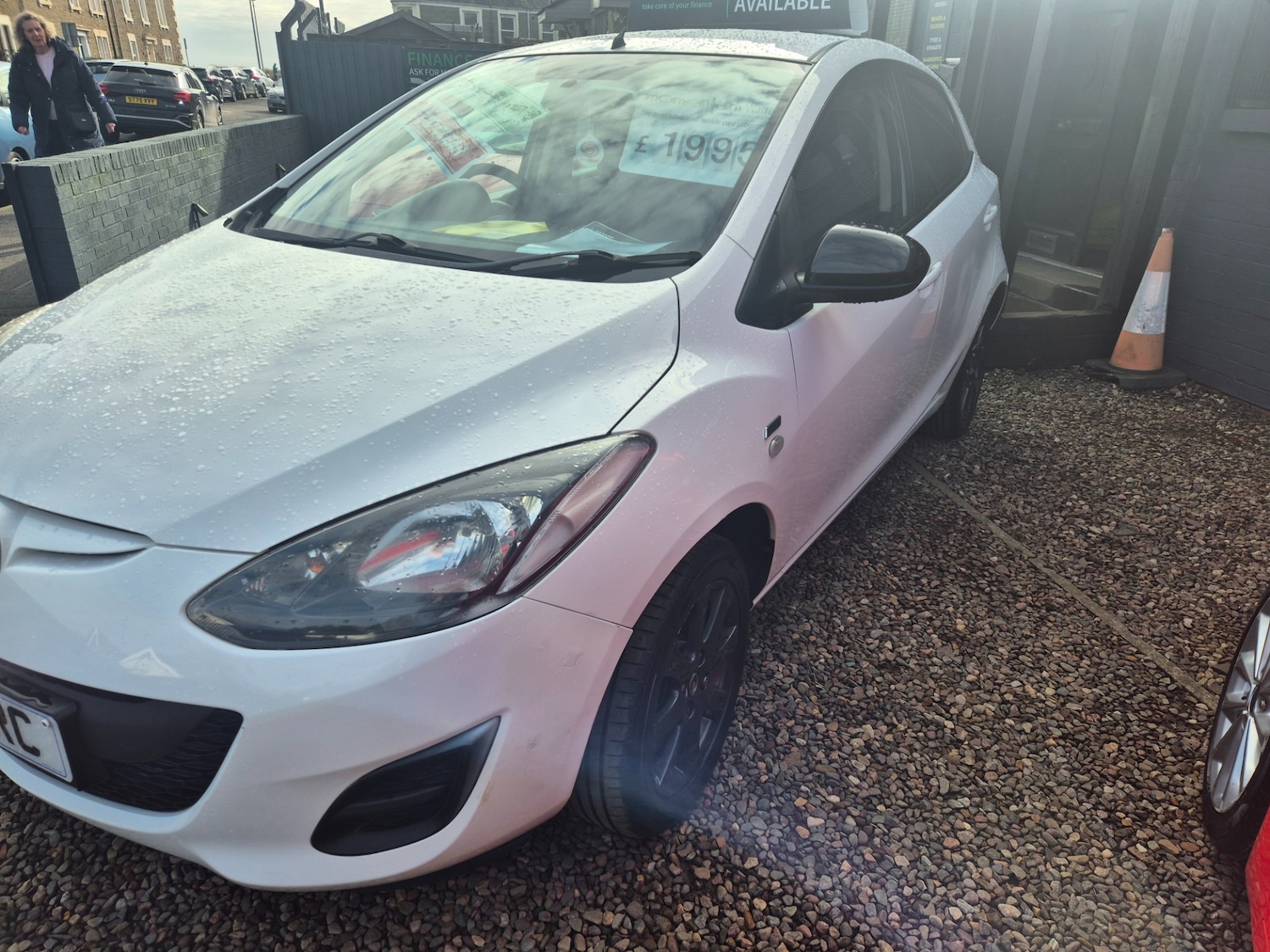 Used Mazda Mazda2 2014 for sale - 77707965: Photo 4