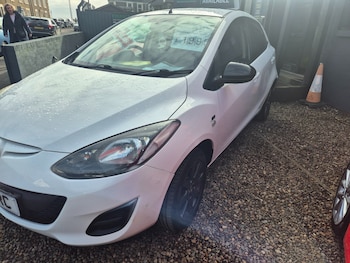 Used Mazda Mazda2 2014 for sale - 77707965: Photo