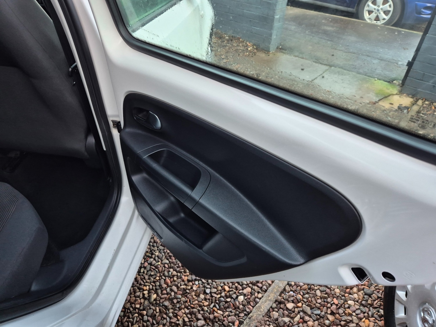 Used Volkswagen up! 2013 for sale - 76960314: Photo 14