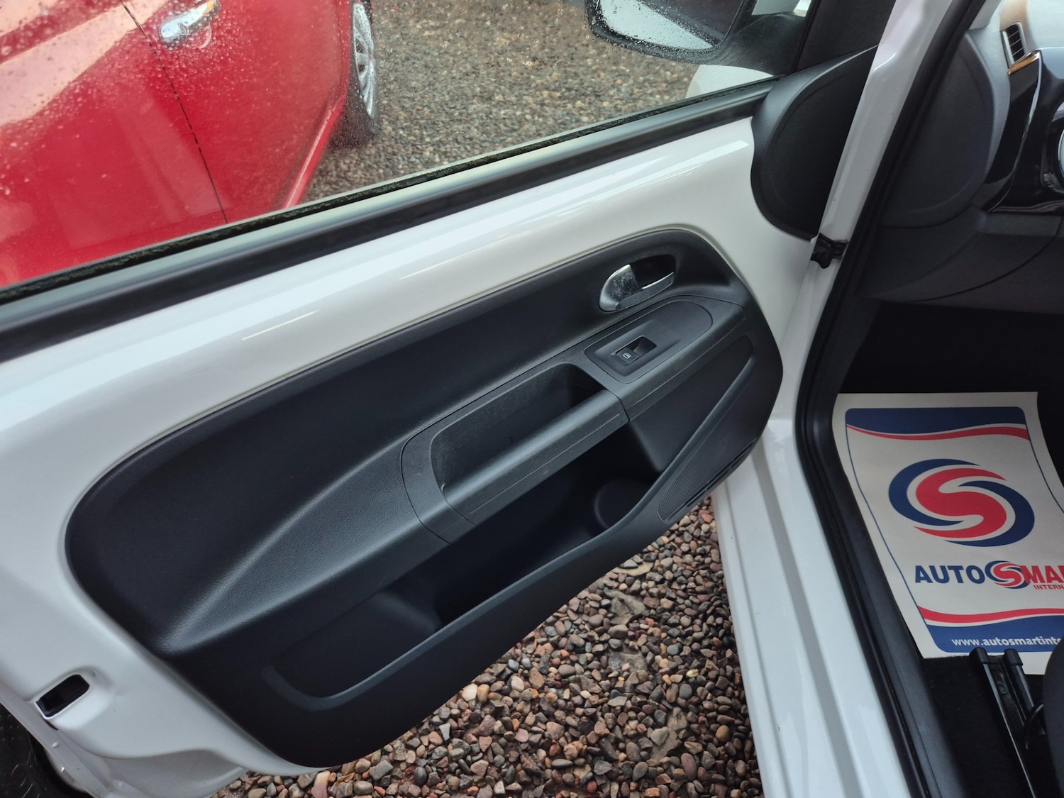 Used Volkswagen up! 2013 for sale - 76960314: Photo 17