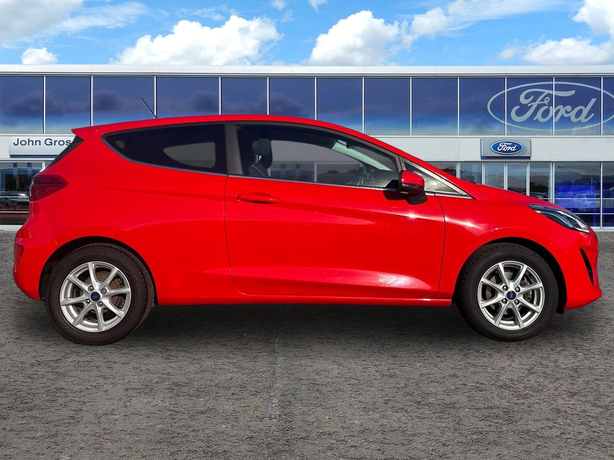 Used Ford Fiesta 2018 for sale - 76338950: Photo 2