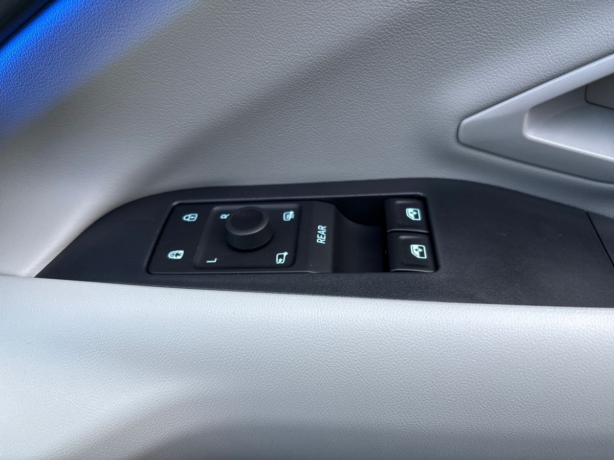 Used Ford Explorer 2024 for sale - 76563724: Photo 21