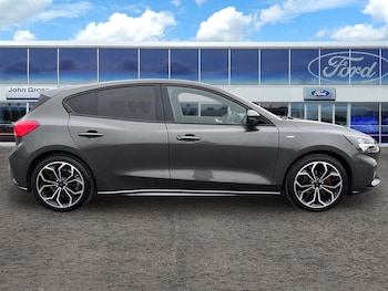 Used Ford Focus 2022 for sale - 77010491: Photo