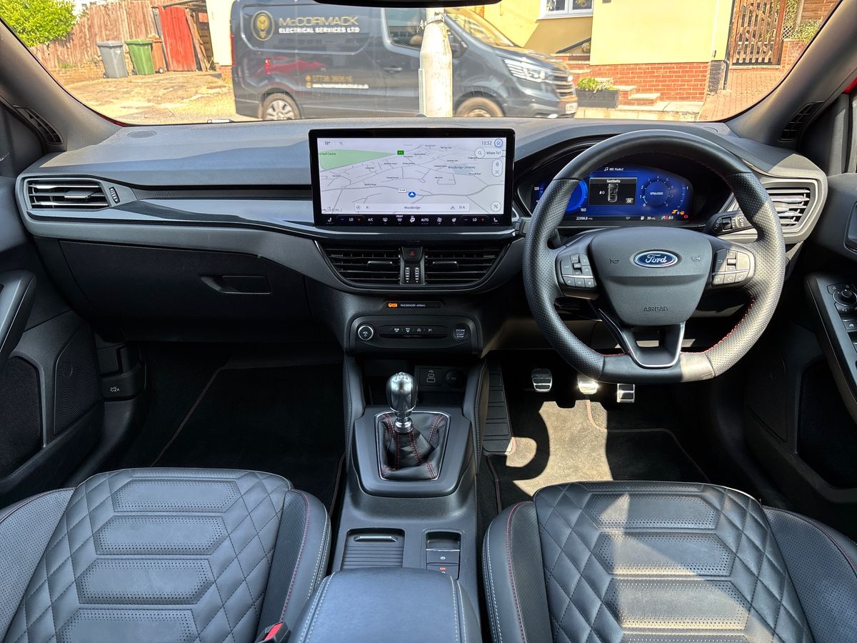 Used Ford Focus 2022 for sale - 76066910: Photo 15