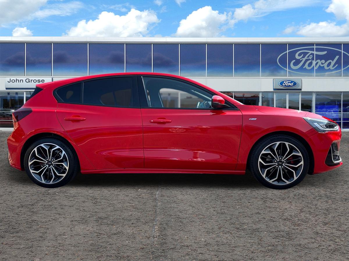 Used Ford Focus 2022 for sale - 76066910: Photo 2