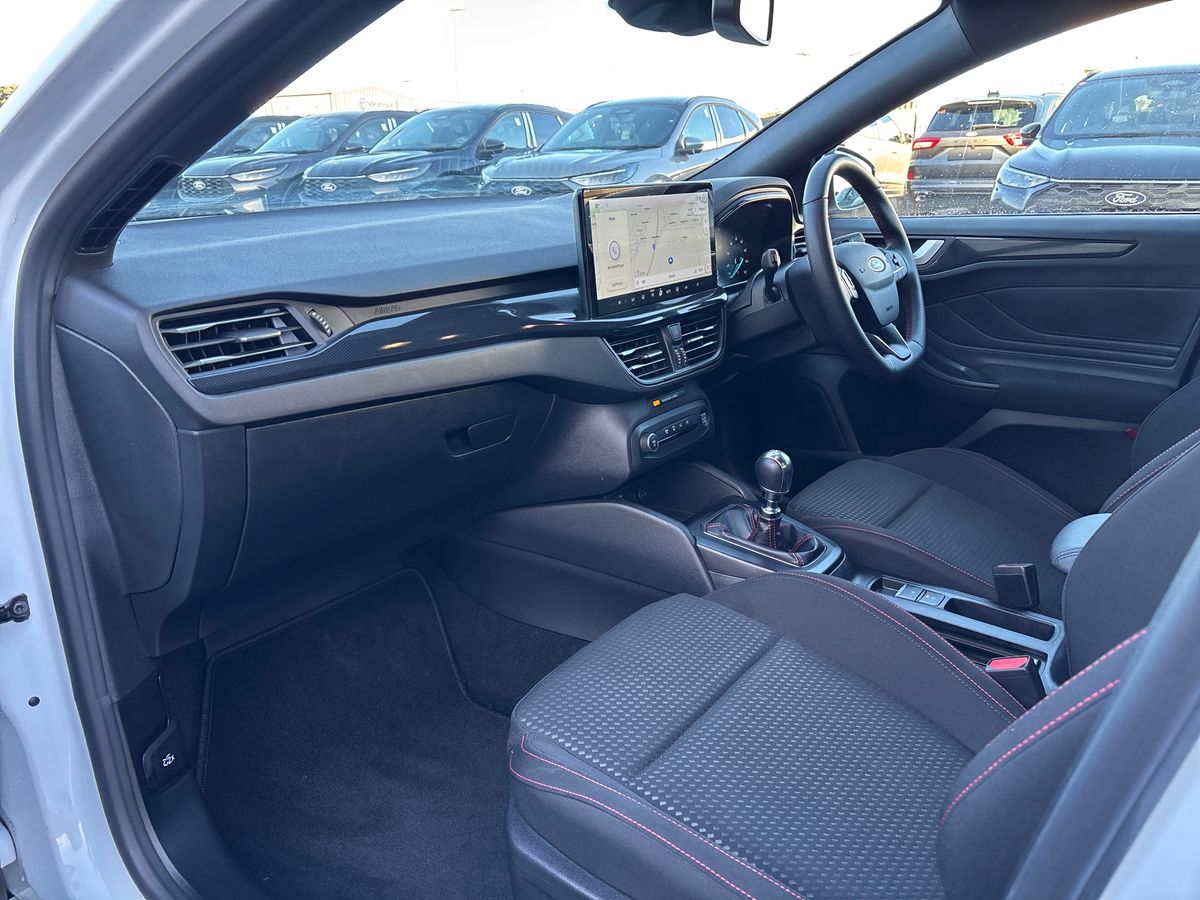 Used Ford Focus 2023 for sale - 76788211: Photo 17