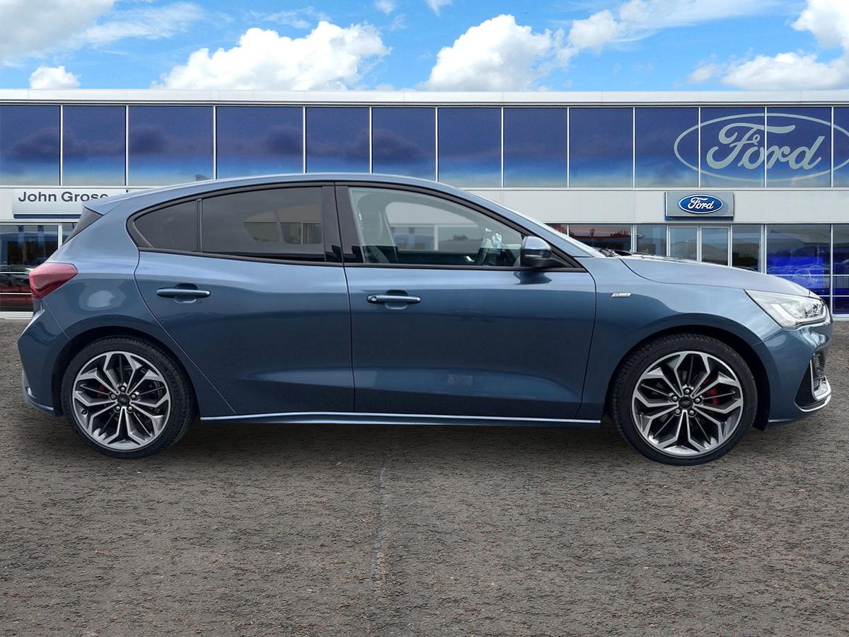 Used Ford Focus 2022 for sale - 76168575: Photo 2