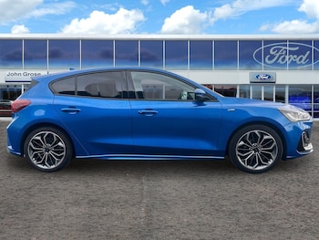 Used Ford Focus 2023 for sale - 77576447: Photo