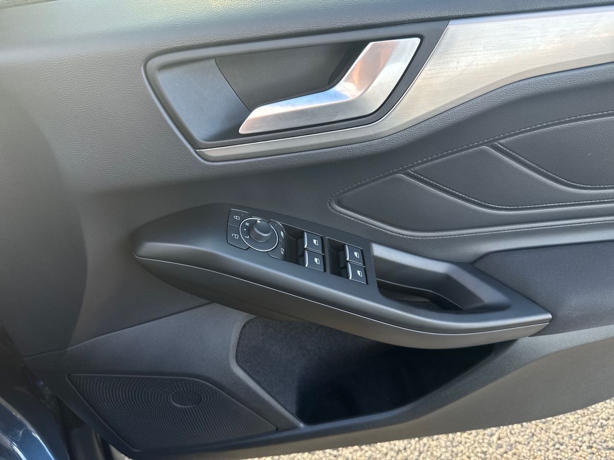 Used Ford Focus 2023 for sale - 76315803: Photo 21