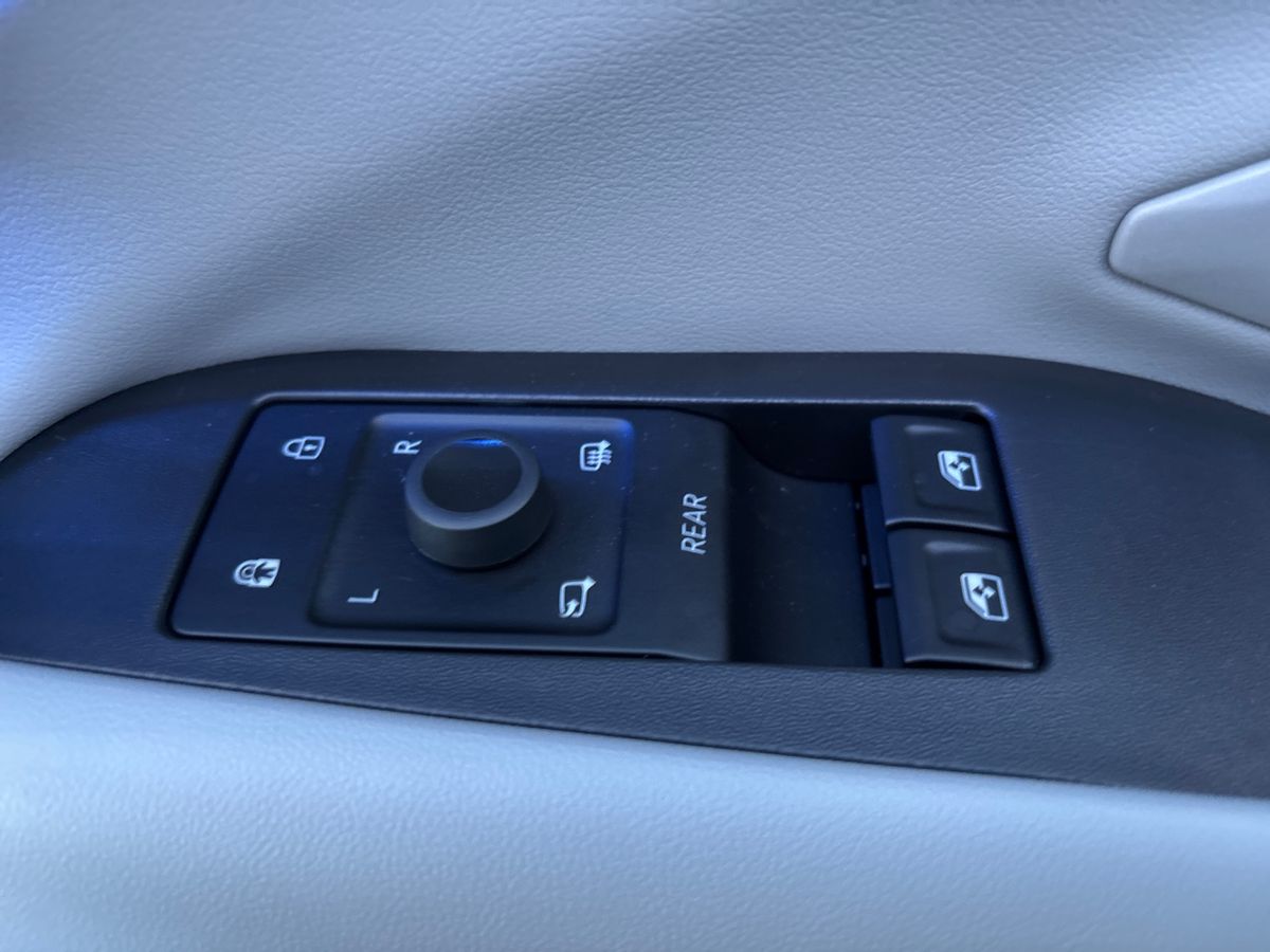 Used Ford Explorer 2024 for sale - 77519065: Photo 21