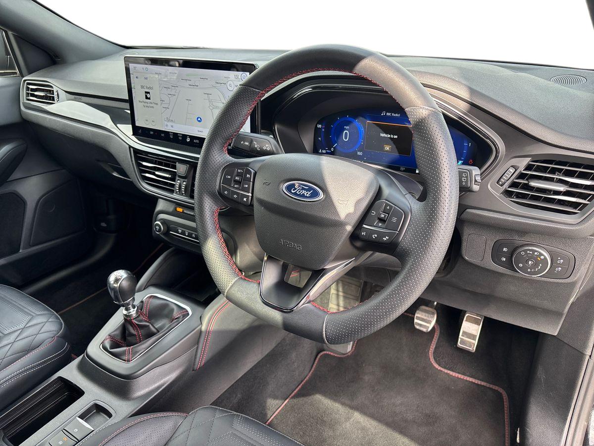 Used Ford Focus 2023 for sale - 76140209: Photo 13