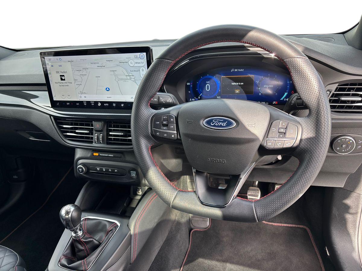 Used Ford Focus 2023 for sale - 76140209: Photo 14