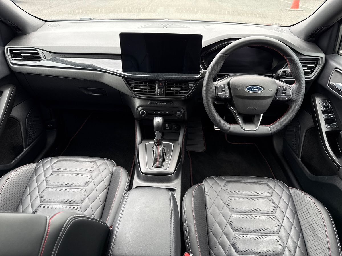 Used Ford Focus 2023 for sale - 76400725: Photo 12