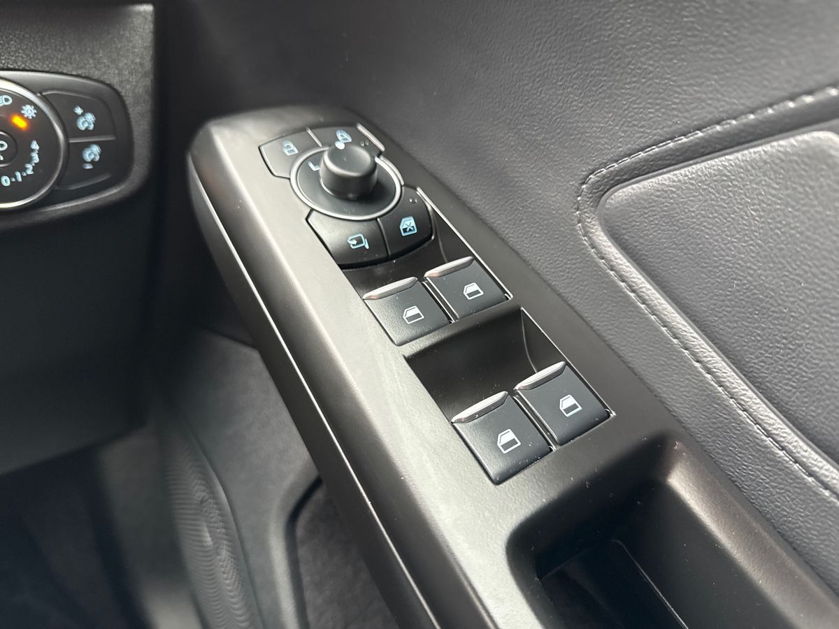 Used Ford Focus 2023 for sale - 76400725: Photo 16