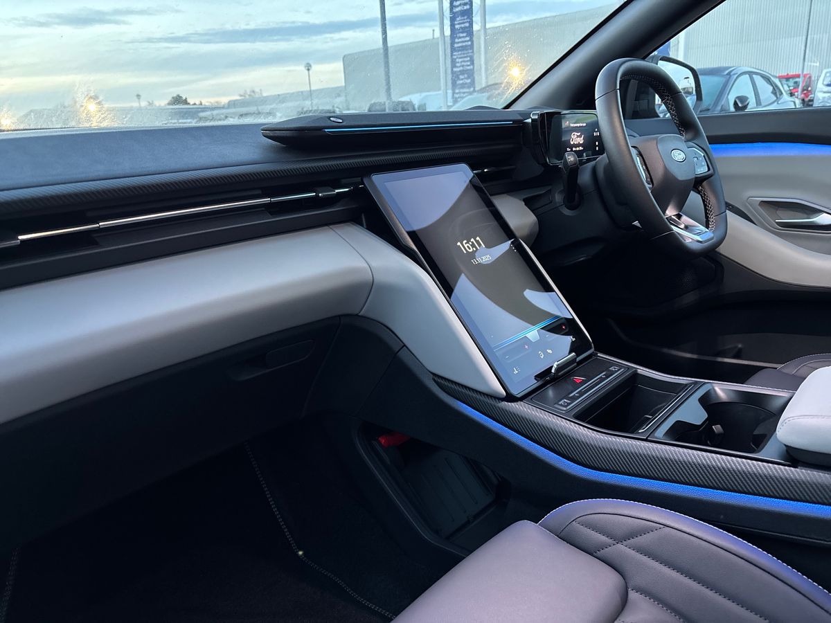 Used Ford Explorer 2024 for sale - 76563683: Photo 17