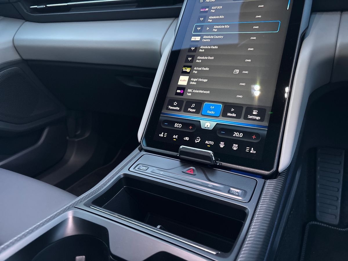 Used Ford Explorer 2024 for sale - 76563683: Photo 18