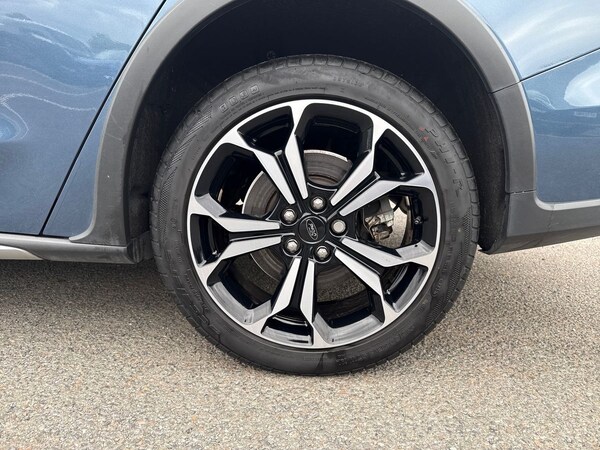 Used Ford Focus 2022 for sale - 76241584: Photo 11