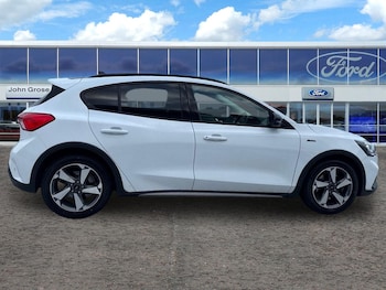 Used Ford Focus 2020 for sale - 76999423: Photo