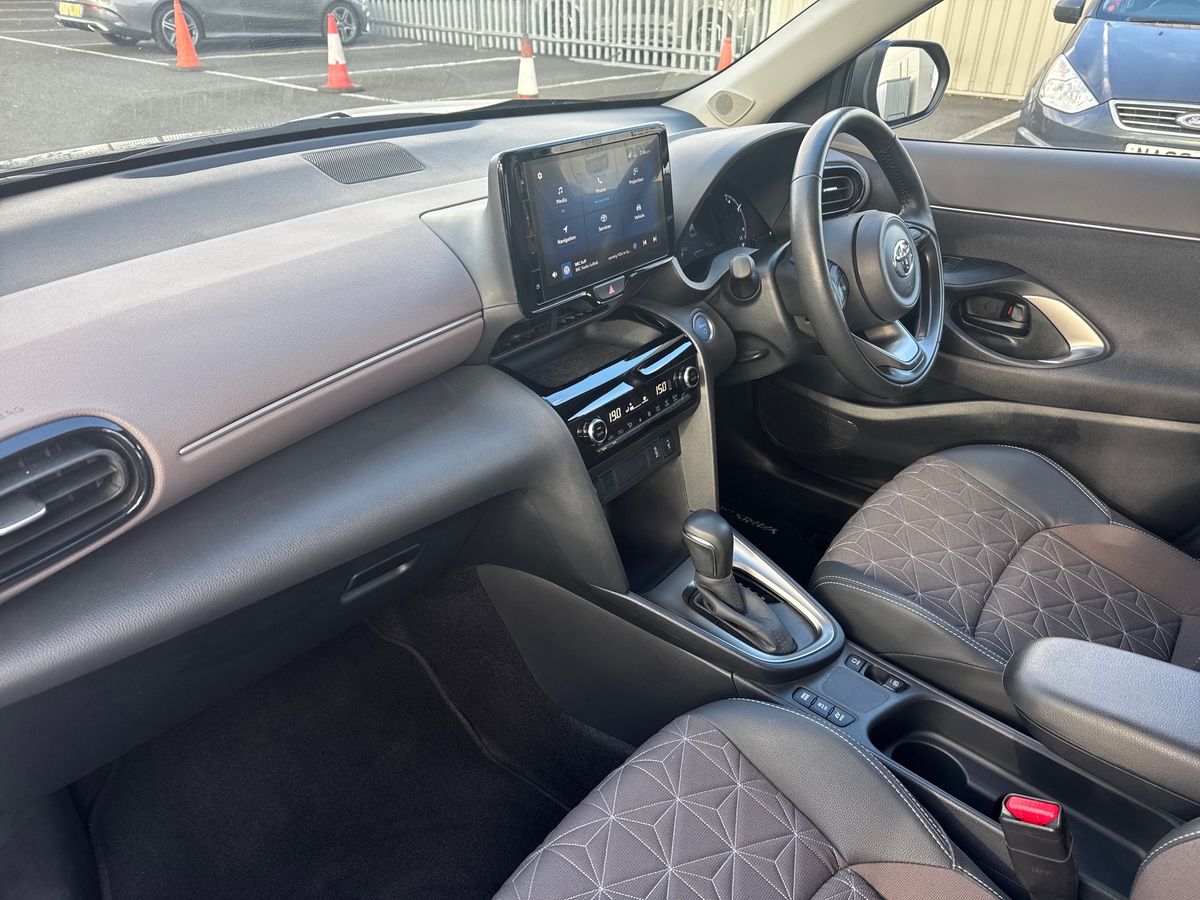 Used Toyota Yaris Cross 2023 for sale - 76350919: Photo 17