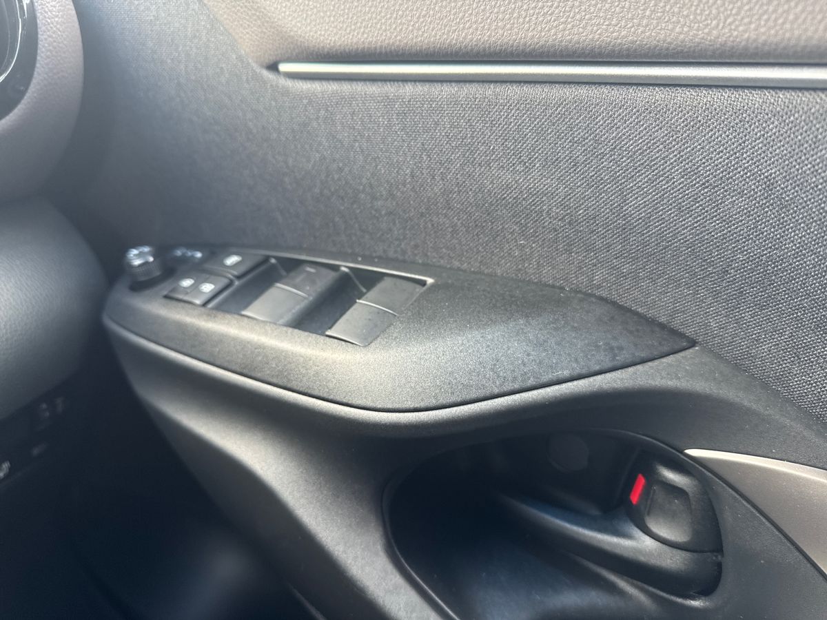 Used Toyota Yaris Cross 2023 for sale - 76350919: Photo 21