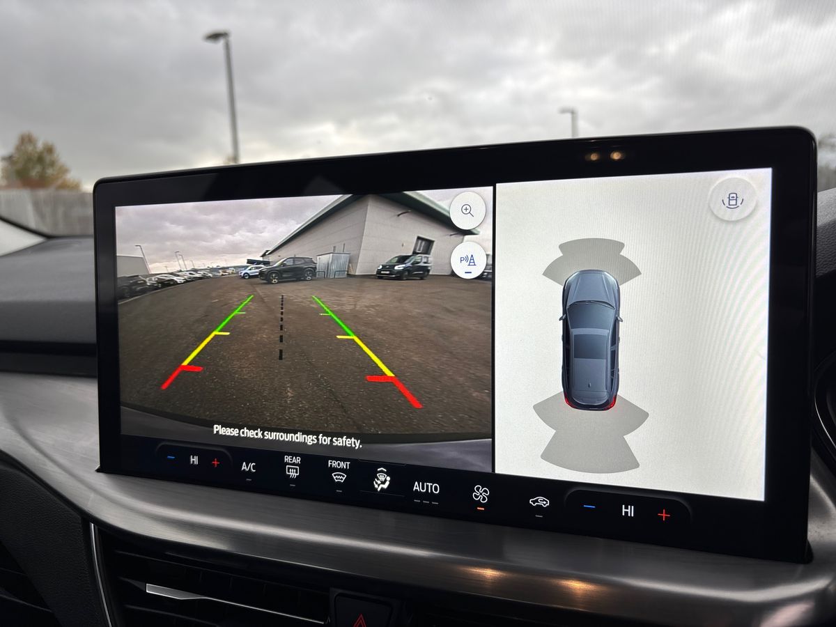 Used Ford Focus 2023 for sale - 76350734: Photo 25