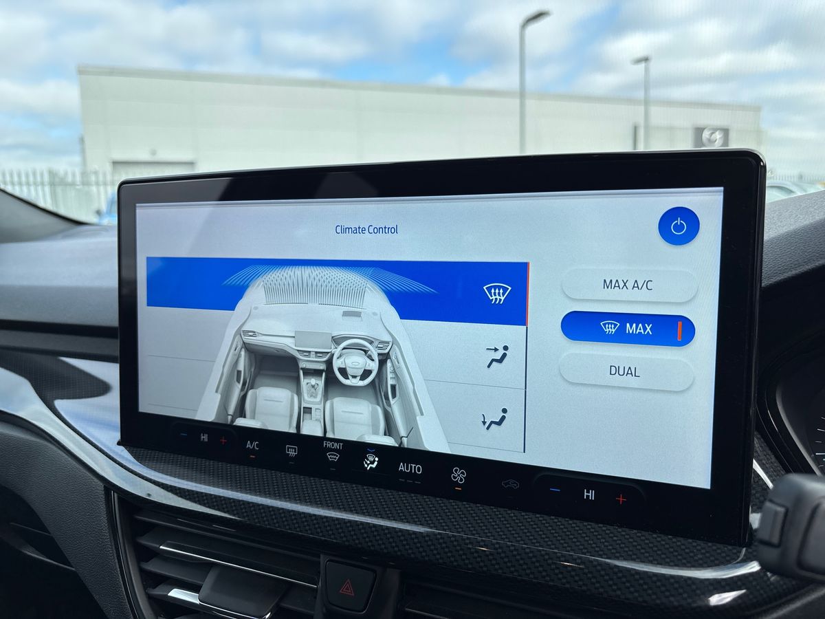 Used Ford Focus 2023 for sale - 75950856: Photo 19