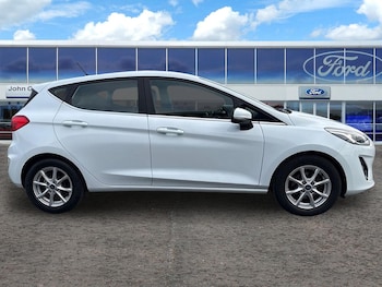 Used Ford Fiesta 2018 for sale - 76044456: Photo 2