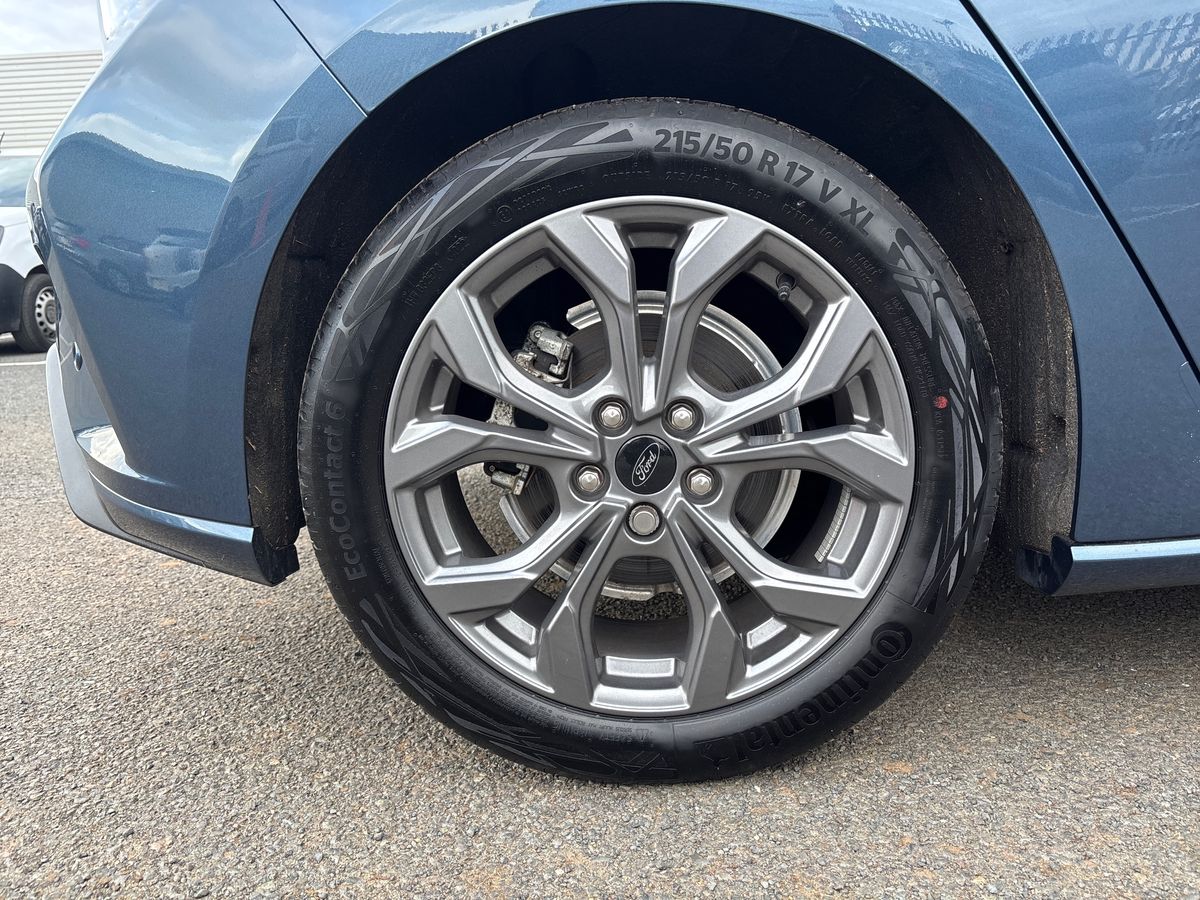 Used Ford Focus 2023 for sale - 76420474: Photo 11