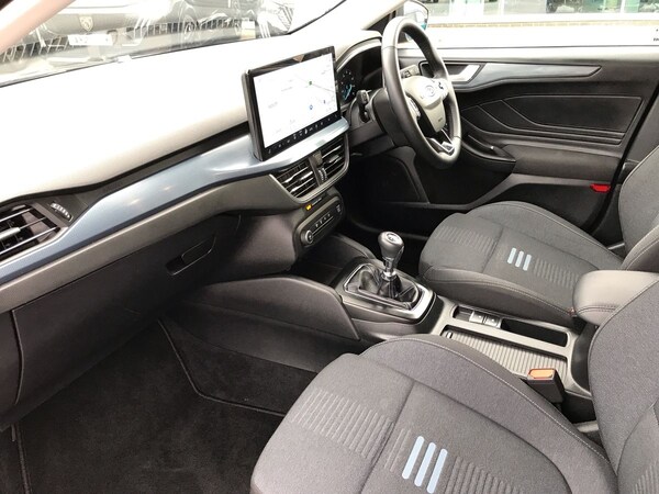 Used Ford Focus 2023 for sale - 76124427: Photo 17
