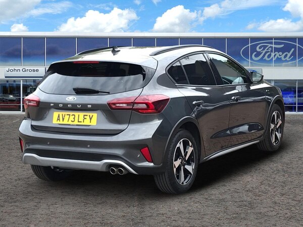 Used Ford Focus 2023 for sale - 76124427: Photo 3